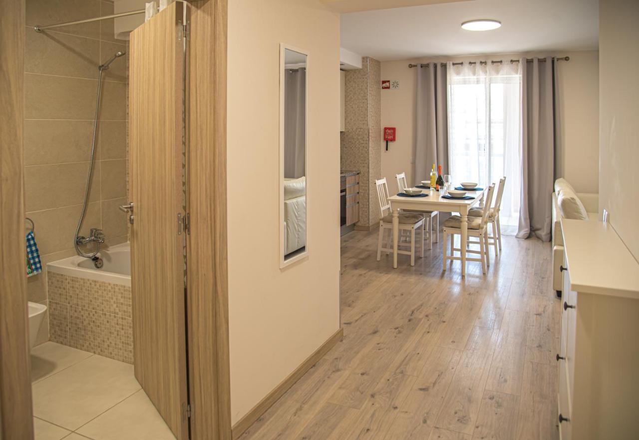 Apartamento Elegante Com Garagem E Piscina Na Praia Da Rocha ポルティマン エクステリア 写真