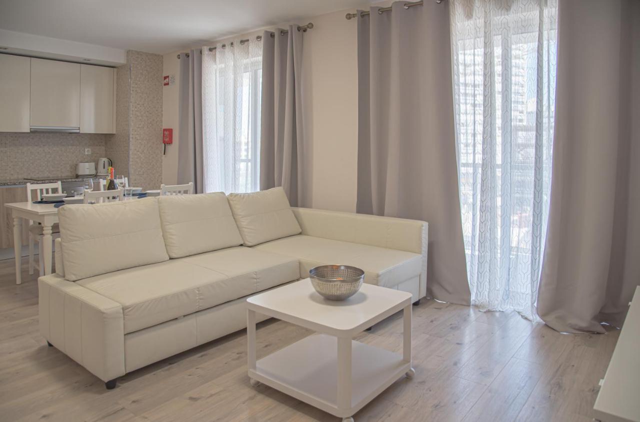 Apartamento Elegante Com Garagem E Piscina Na Praia Da Rocha ポルティマン エクステリア 写真