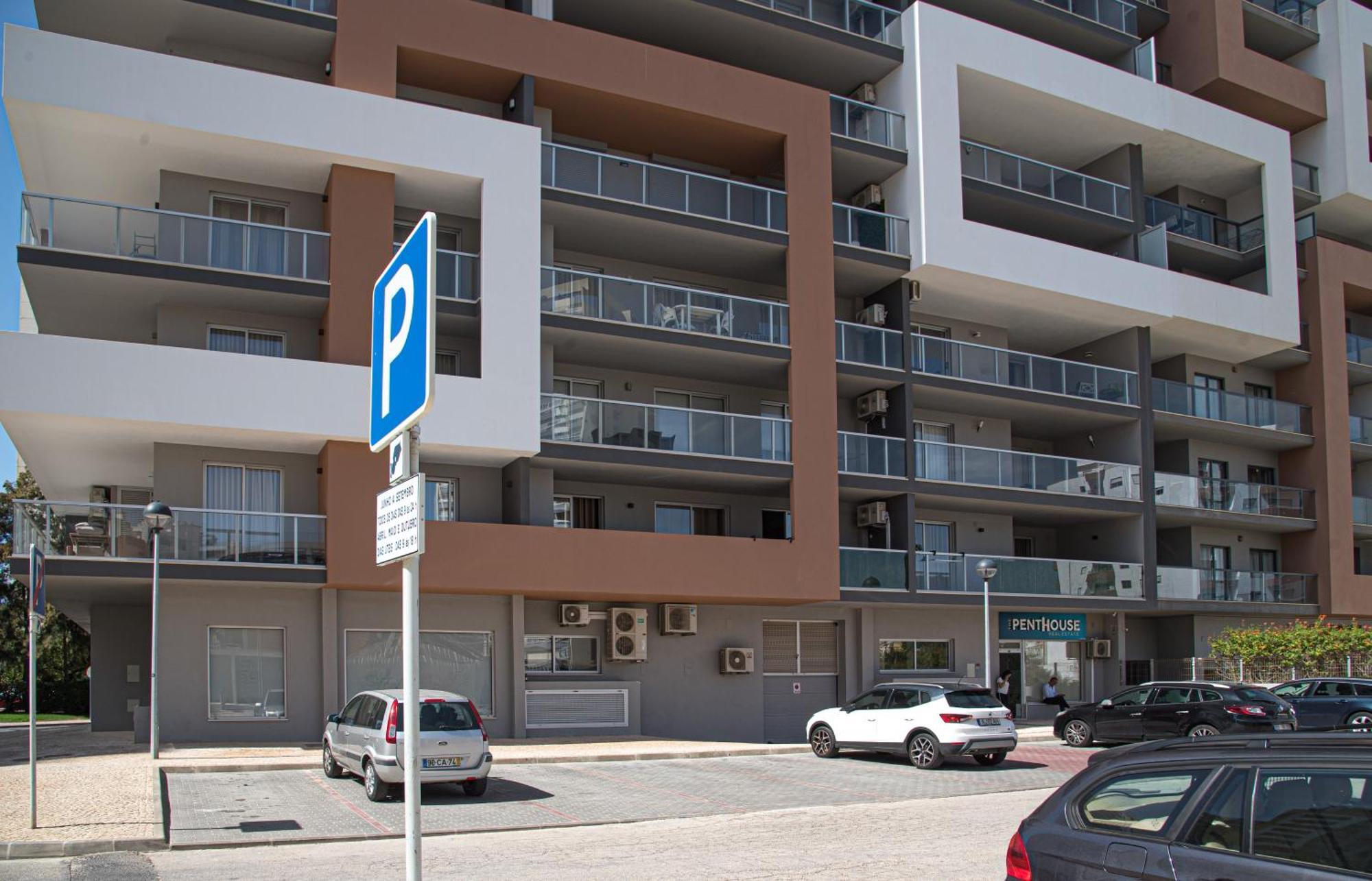 Apartamento Elegante Com Garagem E Piscina Na Praia Da Rocha ポルティマン エクステリア 写真